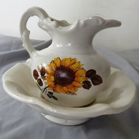 Vintage McCoy Sunflower Pottery Pitcher and Bowl - Picture 1 of 14